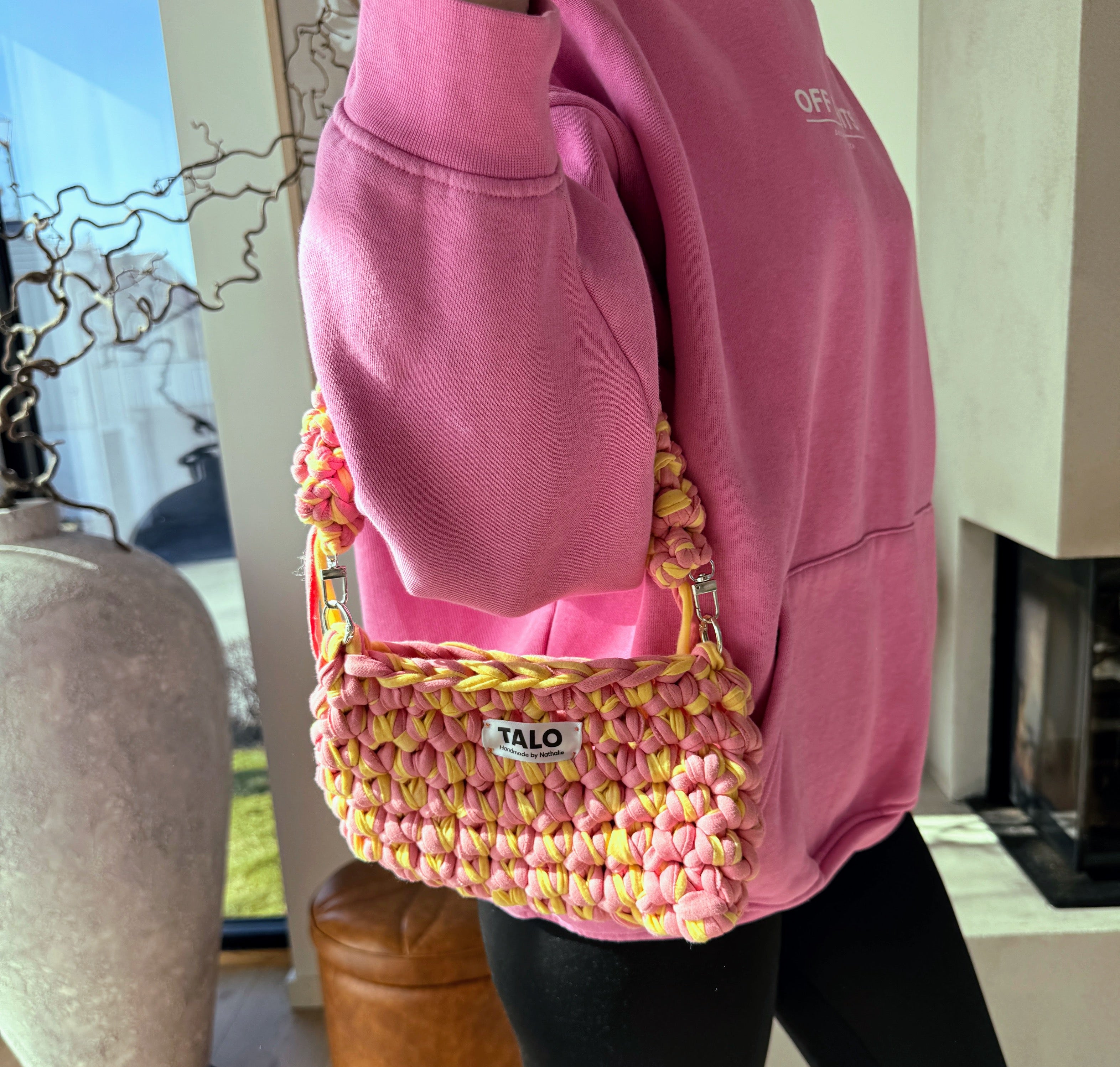 Statement pink
